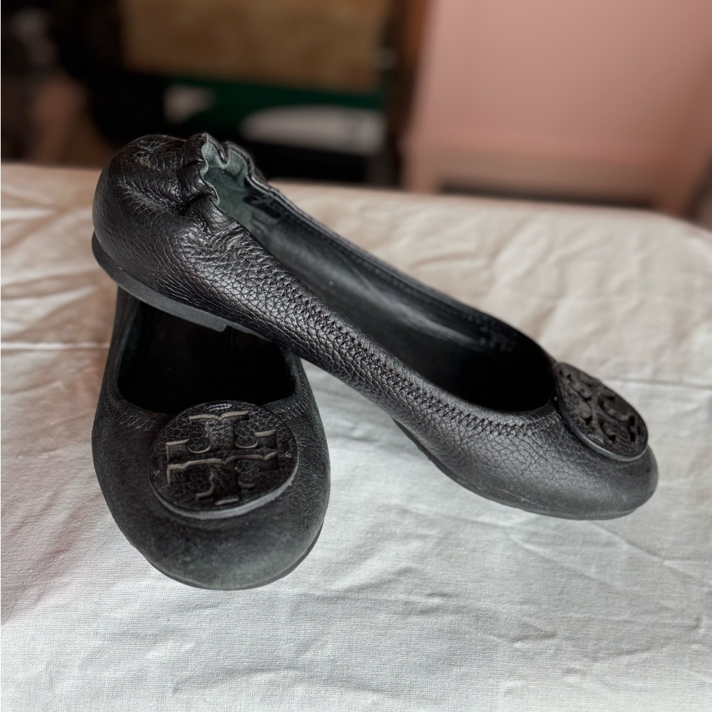 Black Leather Ballet Flats